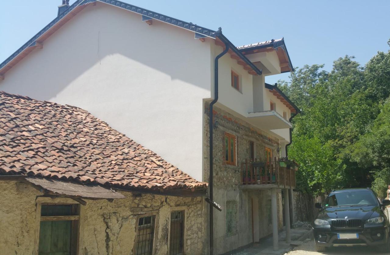 Aste Guesthouse Tropoje Luaran gambar